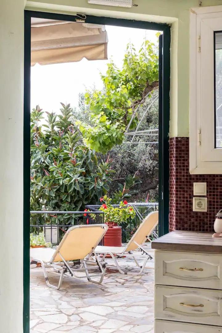 Erato Apartment In Argostoli Extérieur photo