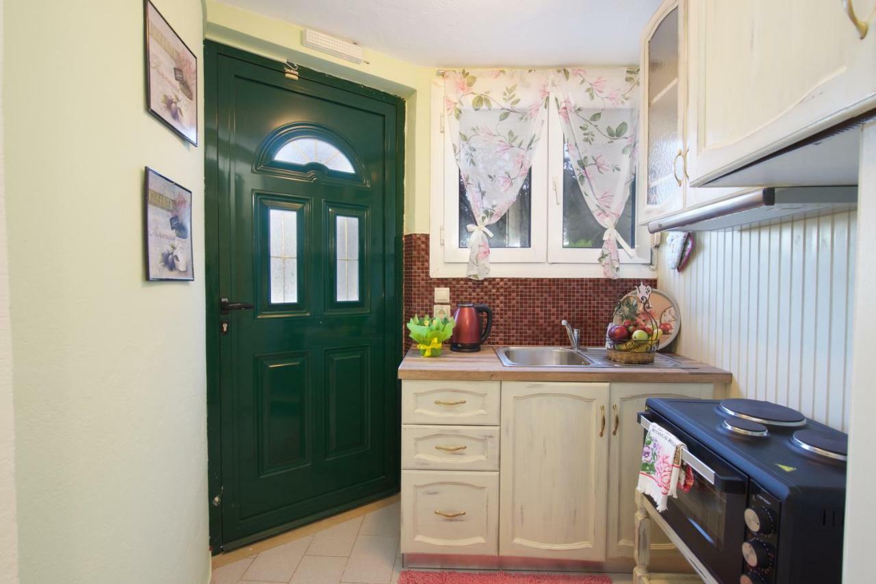 Erato Apartment In Argostoli Extérieur photo